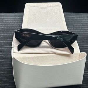 Elegant Black Sunglasses